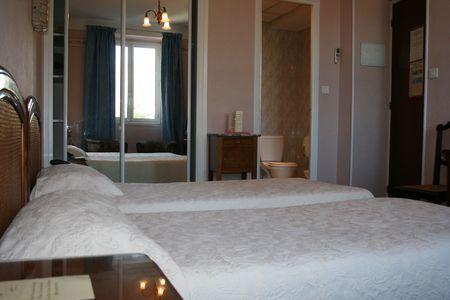 Hotel Aiglon Ментона Номер фото