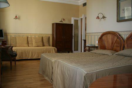Hotel Aiglon Ментона Номер фото