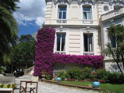 Hotel Aiglon Ментона Экстерьер фото